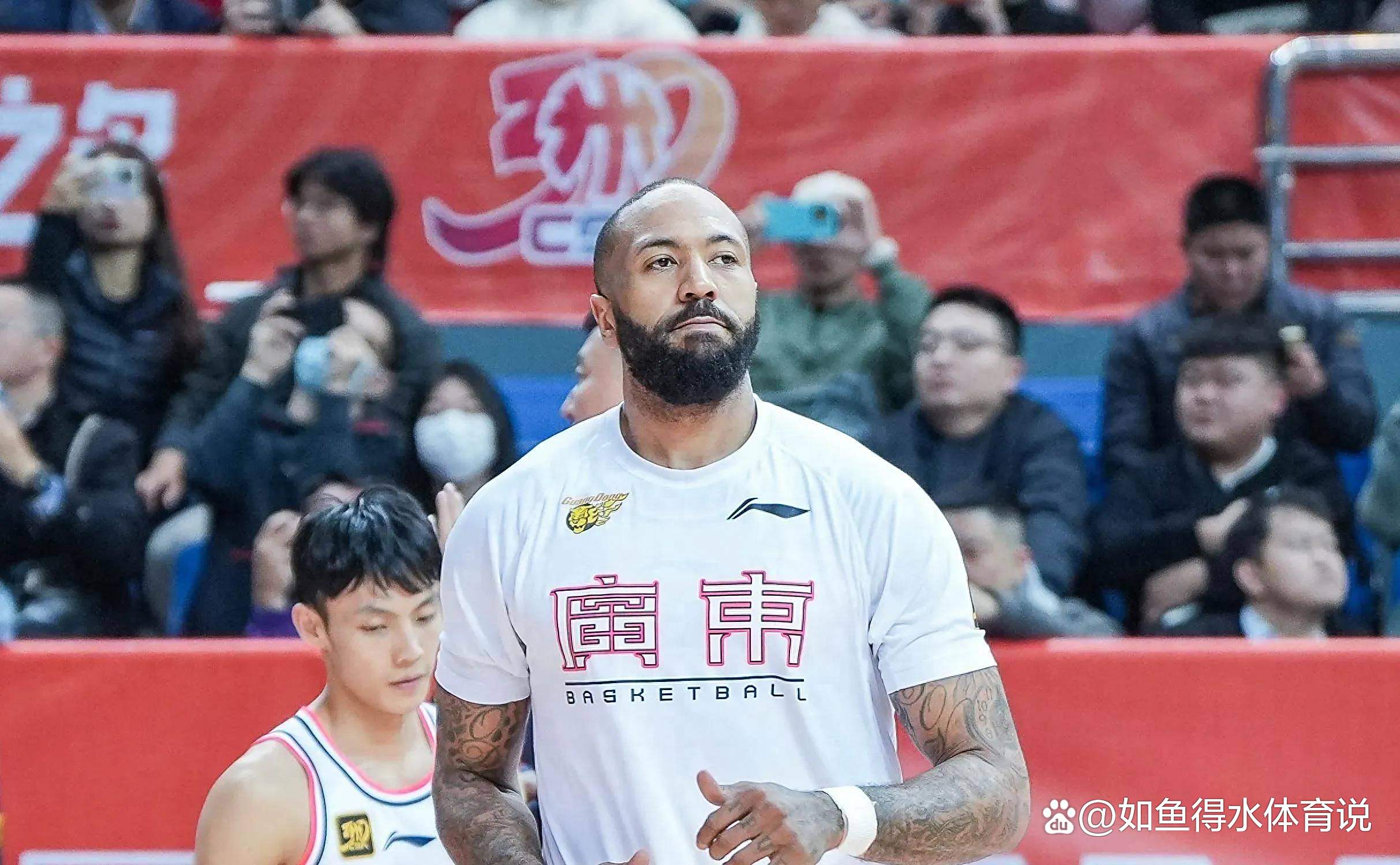 包含外援球员浮现潜力：或将在球队备战中掀起风波的词条