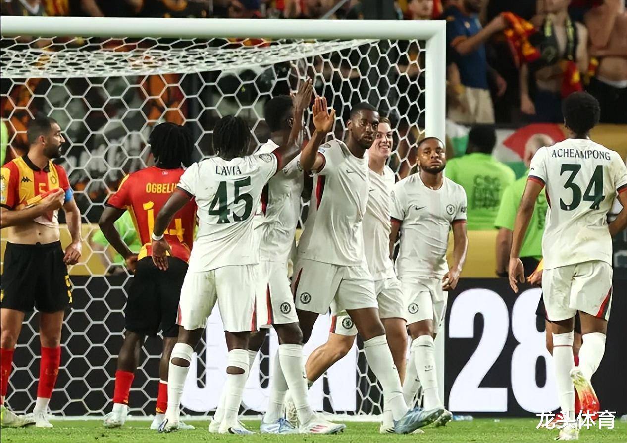 杏彩体育平台-包含高能对决！球员技惊四座场上角逐的词条