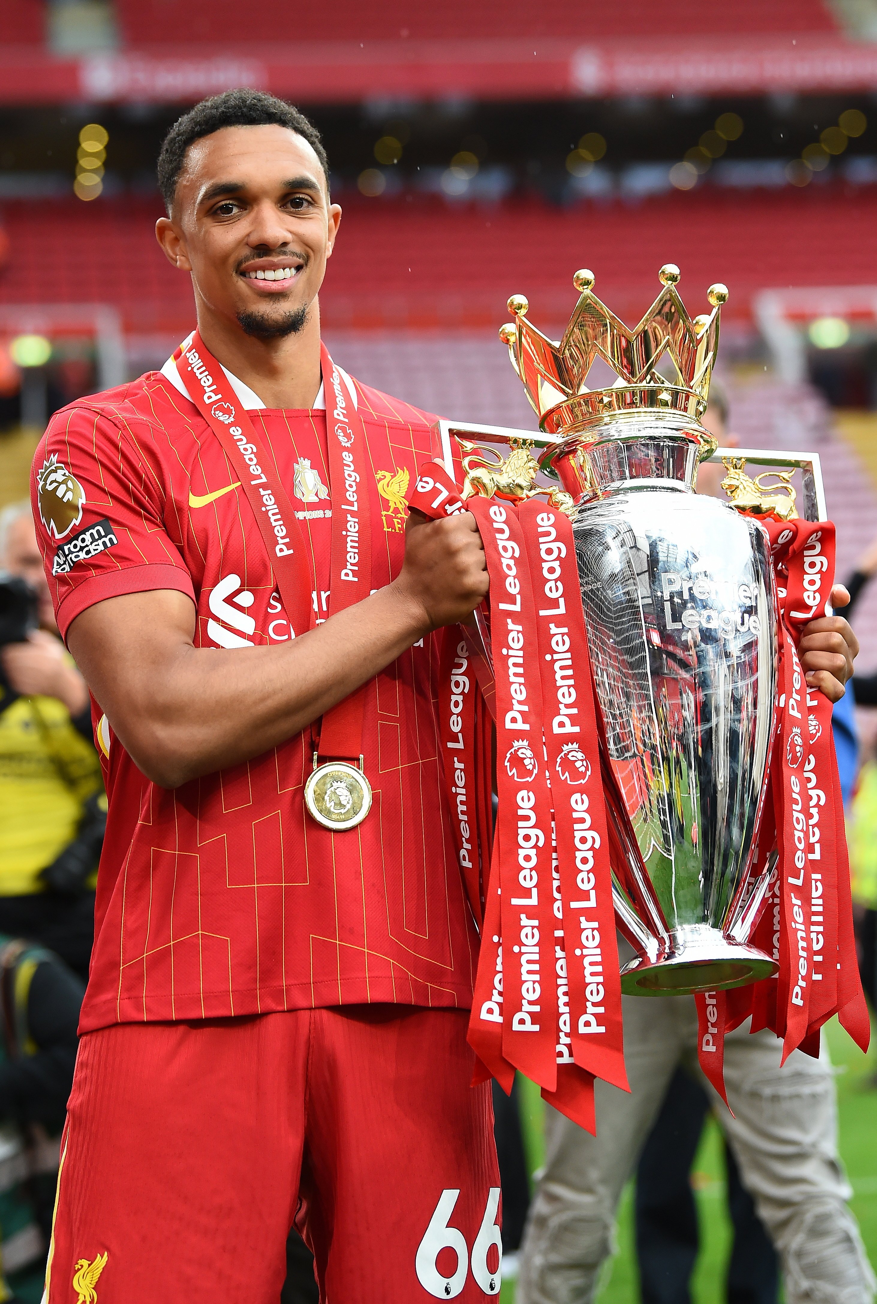 杏彩体育在线-关于利物浦遭遇惊险时刻，最终成功晋级欧洲足球锦标赛的信息