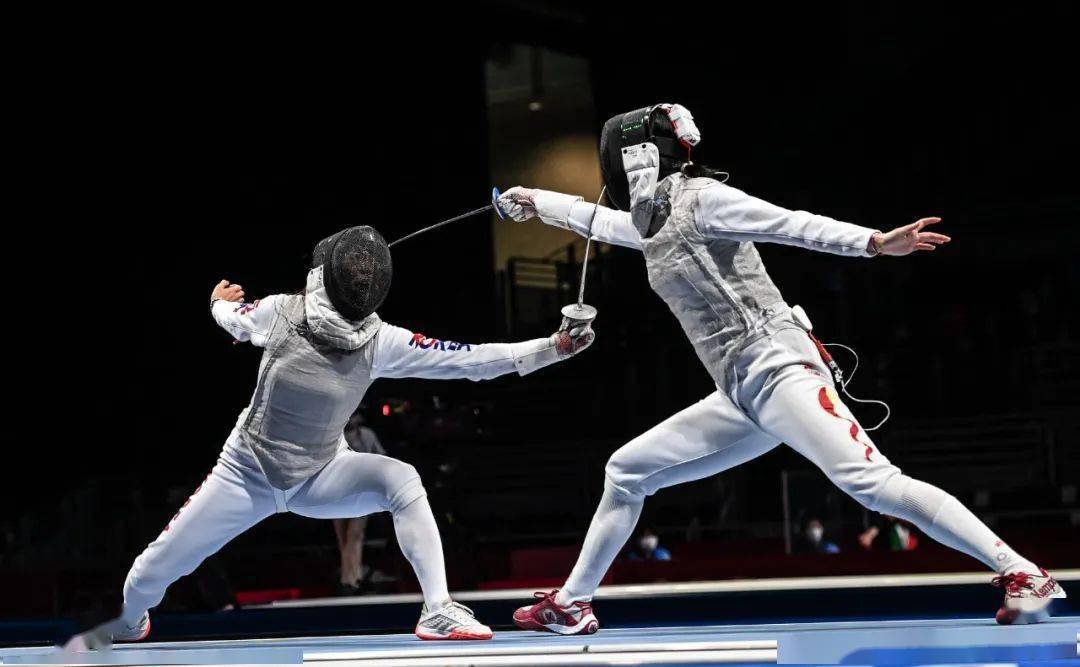 关于韩国击剑队实力强大，屡次战胜对手夺冠的信息