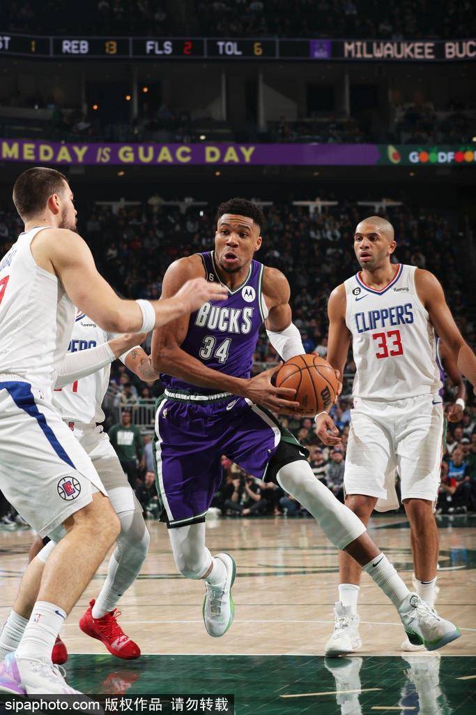 雄鹿胜活塞，字母哥表现全方位的简单介绍