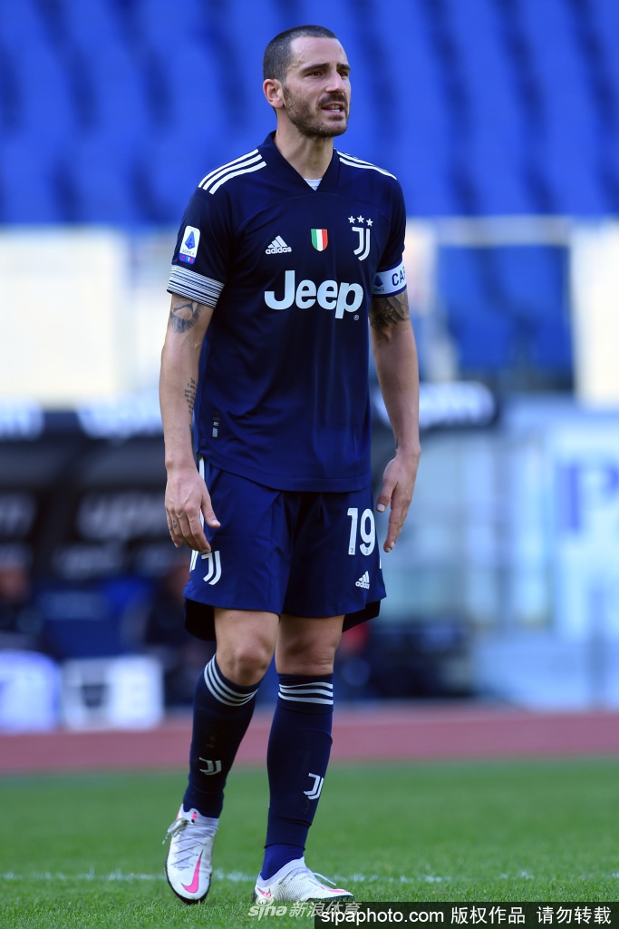 包含博努奇再次入选阿根廷国家队，表现稳定引起国际米兰注意的词条