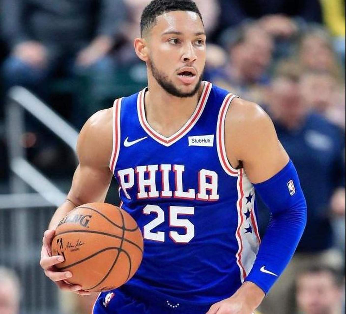 76人轻取公牛，西蒙斯安静取分