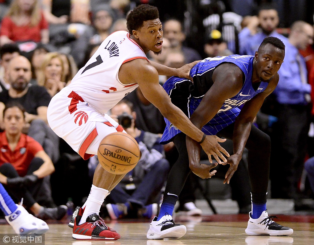 杏彩体育亚洲官网-包含猛龙力克魔术，吉诺比利砍下关键三分的词条