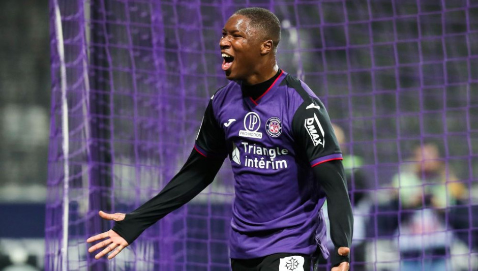 关于法甲比赛数据分析:里昂持续攻势,取得连胜的信息 关于法甲比赛数据分析:里昂持续攻势,取得连胜的信息