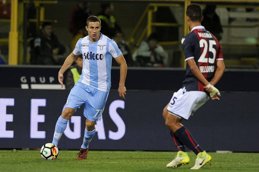 杏彩体育官方入口-拉齐奥中场伤退，意甲前景不明朗的简单介绍