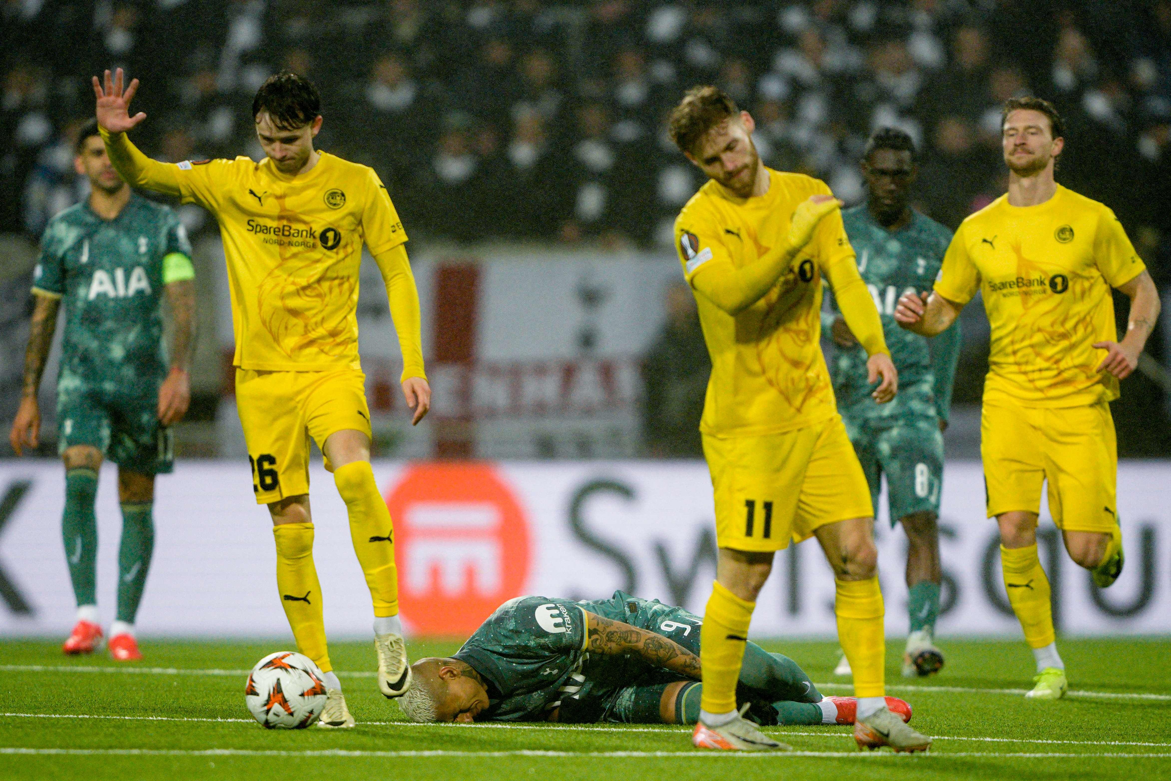 杏彩体育app-热刺惊艳表现，超出所想晋级的简单介绍